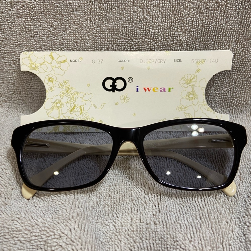 Gianni Po Black and Cream Sunglasses